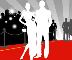 HOT: Cặp vợ chồng sao hạng A Vbiz đã có mặt ở ngân hàng để tập duyệt trước buổi livestream?