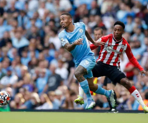 Kết quả Man City 0-0 Southampton: Man xanh may mắn có 1 điểm