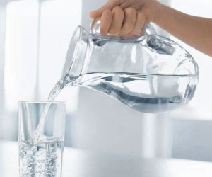 Luôn cảm thấy khô miệng, uống nước không có tác dụng, hãy coi chừng mắc 7 loại bệnh