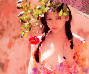 Bộ phim nóng khiến 'Nữ thần 18+' Từ Nhược Tuyên bị bạn trai bỏ rơi: Ê chề vì còn trong trắng mà vẫn bị chồng từ chối ái ân