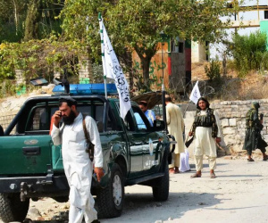 IS tấn công khủng bố, hàng chục binh lính Taliban thương vong