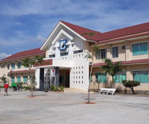 Không chấp hành lệnh điều động chống dịch, một trưởng khoa bệnh viện bị cách chức