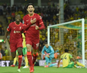 Hàng thủ tuyển Việt Nam chú ý, 'sát thủ' Nhật Bản vừa toả sáng giúp Liverpool thắng đậm