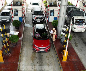 Cận cảnh trạm thu phí Pháp Vân-Cầu Giẽ hoạt động trở lại sau gần 2 tháng nghỉ vì dịch