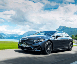 Mercedes-Benz EQS 2022 chốt giá rẻ hơn S-Class, về Việt Nam có thể tới 4 tỷ đồng