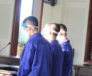 Hai học sinh lĩnh 30 năm tù vì vận chuyển 10kg ma túy