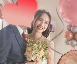 MC xinh đẹp của VTV vừa làm lễ ăn hỏi ngay khi Hà Nội nới lỏng giãn cách