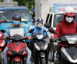 Đường phố TP Cần Thơ ngày đầu nới lỏng giãn cách theo Chỉ thị 15
