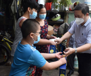 TP HCM: Tất cả hoạt động thiện nguyện dành cho trẻ mồ côi do Covid-19 phải thông qua địa phương