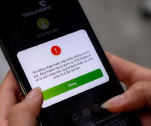 Nhiều người dùng iPhone gặp lỗi đăng nhập app Vietcombank, ngân hàng bất ngờ gửi email khuyến nghị về việc nâng cấp lên iOS 15