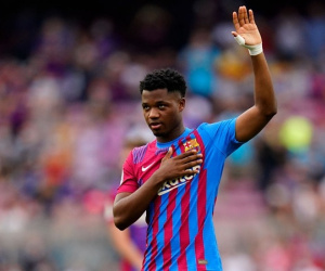 Truyền nhân của Messi trở lại và ghi bàn, Barcelona thắng tưng bừng sau chuỗi ngày u ám