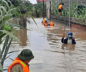 Mưa dông lớn ở miền Bắc, miền Trung bao giờ chấm dứt?