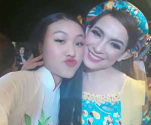Động thái đầu tiên của con nuôi Phi Nhung: Hỏi mẹ 1 câu đầy xót xa!