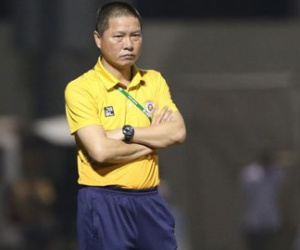 HLV Chu Đình Nghiêm: 'Tôi vẫn đang suy nghĩ về lời mời của CLB Hải Phòng'