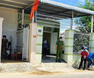 Phát hiện 3 mẹ con tử vong trong tư thế treo cổ tại nhà riêng, hiện trường có thư để lại