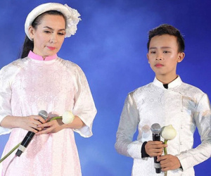 Hồ Văn Cường từng nói về mẹ nuôi Phi Nhung: 'Nhờ có mẹ cuộc sống em và gia đình đầy đủ hơn, được đi nhiều nơi và nhiều người biết đến'