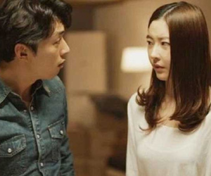 Đang yên lành, chồng bỗng đưa tờ giấy nợ rồi yêu cầu tôi một chuyện ngang trái