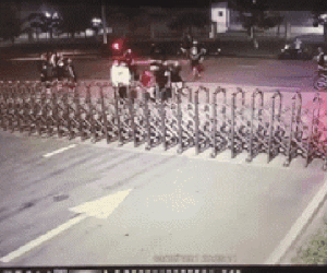 Clip nhóm thanh niên hỗn chiến kinh hoàng ở Bắc Ninh