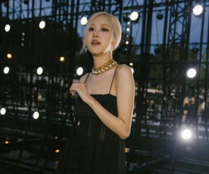 Rosé được Vogue vinh danh tại Fashion Week, nhìn ảnh hậu trường mà netizen 'chỉ điểm' ngay bí mật của sao