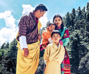 Đăng ảnh kỷ niệm 10 năm ngày cưới, Hoàng hậu 'vạn người mê' Bhutan khiến dư luận phát sốt với vẻ ngoại hình hiện tại