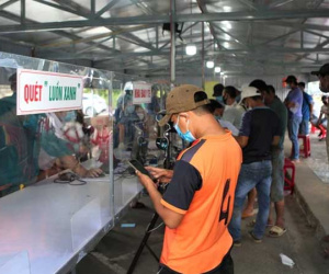 Phạt kịch khung tài xế cố tình trốn cách ly, không khai báo y tế rồi nhiễm Covid-19
