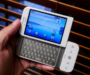 Nhìn lại Android 1.0 hơn 1 thập kỷ trước : Khi một hệ điều hành non trẻ bước những bước đầu tiên