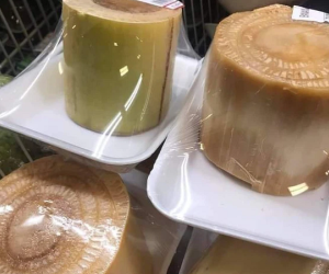 Thân cây chuối ở Việt Nam quăng chỏng chơ, sang nước ngoài được bày trên kệ siêu thị, coi giá bán mà ngỡ ngàng!