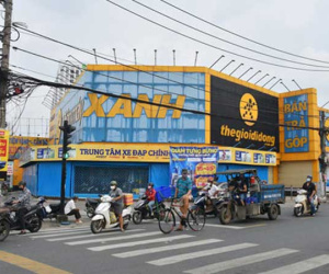 Thấy gì qua việc Thế Giới Di Động tự ý miễn, giảm tiền mặt bằng?
