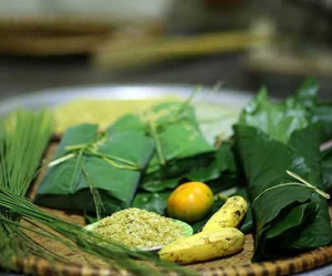 Cốm cuối mùa, ai cũng muốn tranh thủ ăn nhưng ăn sao vừa tốt cho sức khỏe, da lại mịn đẹp thì ít ai nắm rõ 'chiêu' này