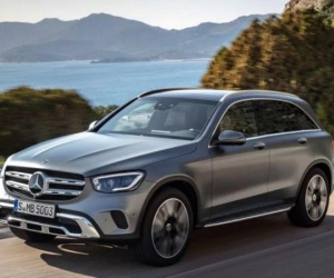 Mercedes-Benz Việt Nam triệu hồi loạt xe GLC do lỗi cảm biến va chạm