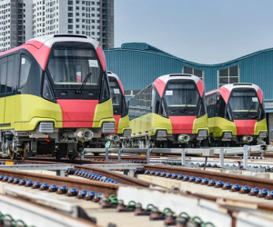 Hình ảnh mới, lạ mắt của tuyến Metro tỷ USD ở Thủ đô sắp chạy thử nghiệm đồng loạt