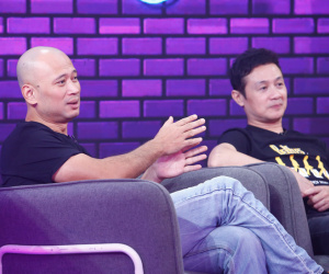 MC Long Vũ 'chặt chém' MC Anh Tuấn trên sóng truyền hình