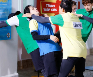 Lộ ảnh Jack 'bẹp dí' tại Running Man, còn chìm sâu dưới nước dù không biết bơi
