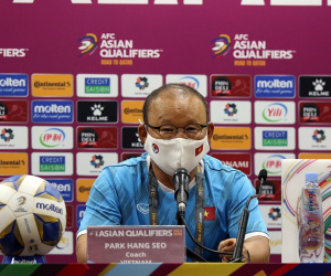 HLV Park Hang-seo: 'Không hiểu tại sao bầu Hiển nói tôi bảo thủ, lên báo nói thế là không lịch sự'