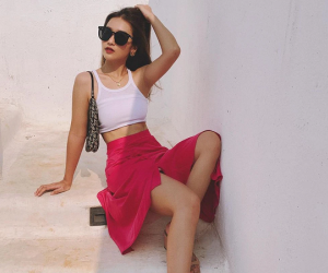 Chiếm sóng street style của Khả Ngân là loạt outfit khoe cơ bụng số 11 'chuẩn đét'