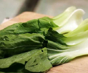 Đây là 12 loại rau quả được đánh giá chứa nhiều thuốc trừ sâu nhất, hầu hết chúng đều quen thuộc trong mâm cơm ở nhiều nhà