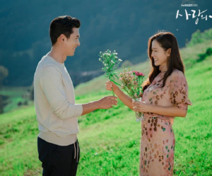 Son Ye Jin tiết lộ bom tấn với Hyun Bin lẽ ra kết thúc bi kịch, tại anh chị tình cảm quá nên được sửa kịch bản luôn