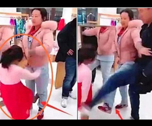 Thấy con gái liên tục gào khóc rồi đá vào chân mẹ, bố làm 1 việc khiến mọi người xung quanh vỗ tay tán thưởng