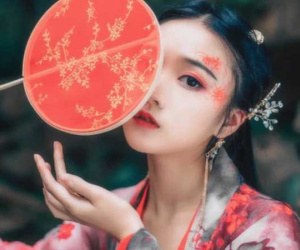 Không những nữ công gia chánh giỏi giang, mà còn khiêm nhường, thảo hiền, lấy được 3 người mệnh này mới may mắn làm sao