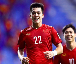 Liên tục nổ súng tại vòng loại World Cup 2022, Tiến Linh cân bằng kỷ lục của Công Vinh