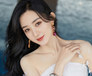 Mỹ nhân Cbiz 'hack' tuổi đâu chỉ nhờ má 'bánh bao', kiểu tóc đi kèm cũng giúp visual thăng hạng nhiều phết đấy