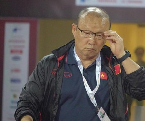 Tuyển Việt Nam: Thầy Park tính đường bảo vệ AFF Cup thôi...