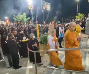 Đêm tiễn đưa Phi Nhung lần cuối: Sư cô phát hiện điều đặc biệt