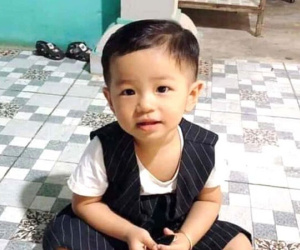 Mẹ bé trai 2 tuổi mất tích bí ẩn trắng đêm tìm kiếm con: 'Không biết con giờ sống chết ra sao'