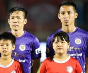 Hà Nội FC chia tay nhà vô địch AFF Cup 2008