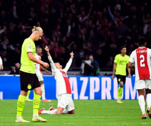 Haaland im tiếng, Dortmund vỡ vụn trước Ajax