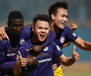 Hà Nội FC chuẩn bị kích hoạt 'bom tấn' với cựu tiền đạo Ajax