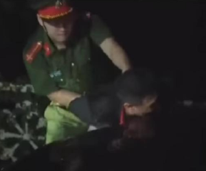 Hương vị tình thân rò rỉ clip kịch tính gây xôn xao MXH: Nam giải cứu Thy suýt chết cháy, lão Tấn bị bắt khi định ôm tiền bỏ trốn