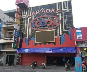 Không chỉ bán bún thịt nướng, chuỗi karaoke còn ship cả nhạc... tận nhà