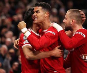 Ronaldo thi triển tuyệt chiêu, Man United lội ngược dòng đầy cảm xúc tại Champions League